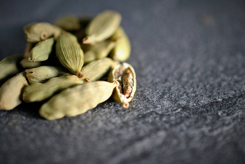 Cardamom, a note in Viento de Sándalo by Piedalu Objects of Scent